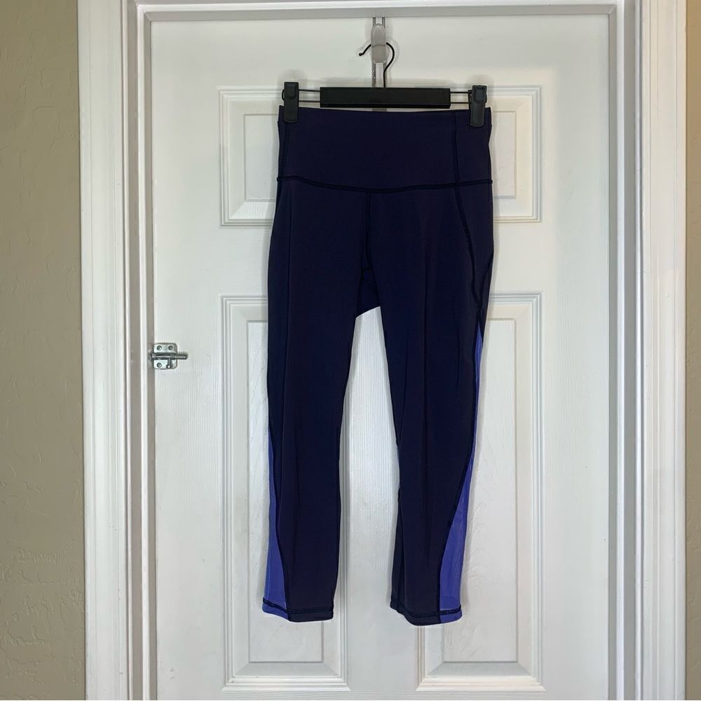 Lululemon Mix and Mesh Crop Navy Blue Size 4 - Picture 4 of 11